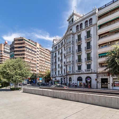 Bns Triunfo Centro Suites Гранада Екстериор снимка