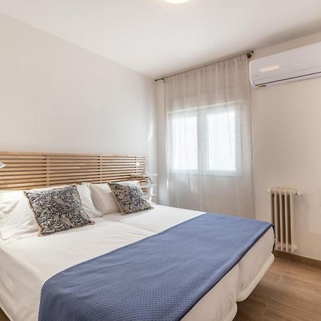 Bns Triunfo Centro Suites Гранада Екстериор снимка